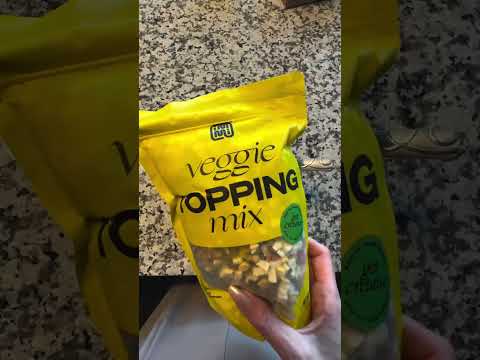 🥕🌿 Ready to level up your ramen game? Say hello to our 100% plant-based veggie topping mix that’s