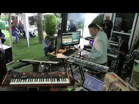 Schwingungen Party at Winnie's Garden - Berlin School