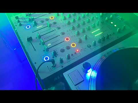 Classic Old Skool Rave Hardcore (early '90s vinyl mix)