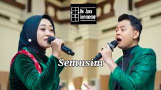 Download lagu SEMUSIM - CHRISYE FEAT WALDJINAH mp3