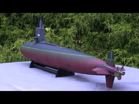 1/72nd scale USS Scamp (SSN-588) fast attack submarine part 1of 2 (build, detail mods and paint)