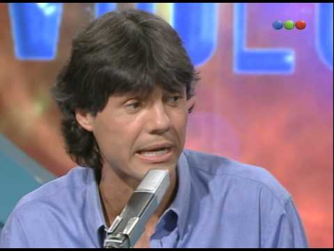 Tinelli talks about the Falklands and Chile - Videomatch 98 - Program 58