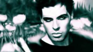 Derek Liontis by Aaron Powell