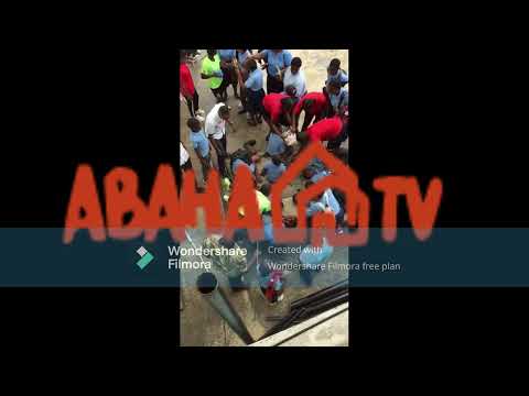 Alumnos de entre 7 y 13 años desmayandose en el colegio Carlos Asu de Malabo