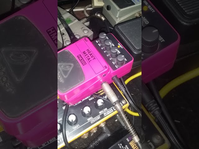 Vídeo relacionado con Behringer HM300 - Pedal de distorsión para guitarra