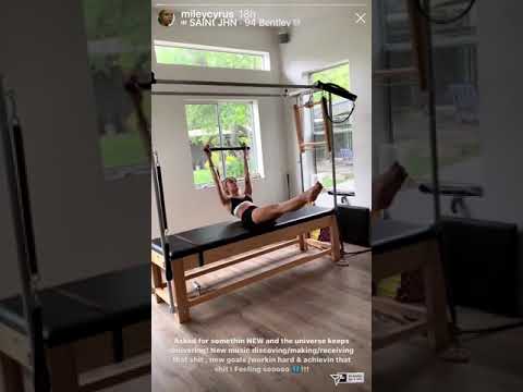Miley Cyrus Is All Sculpted Abs Promoting Her New Album In A Bikini On IG Miley Cyrus Is All Sculpted Abs Promoting Her New Album In A Bikini On IG