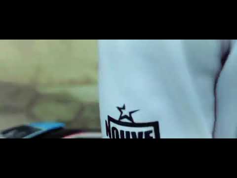 Tippy Game feat mixton bouge seulement la tête