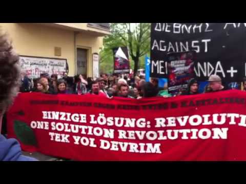 1. Mai 2013 in Berlin - "Revolutionäre 1.Mai-Demo" vor dem Start