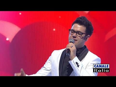 Matteo Bensi Intro e "Brilla una stella" | Cantando Ballando (HD)