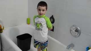 preview picture of video '6 Year Old Yonkers Boy Takes ALS Ice Bucket Challenge & Donates $25 From His Piggy Bank'