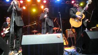 THE LEFT BANKE -- "WALK AWAY RENEE"