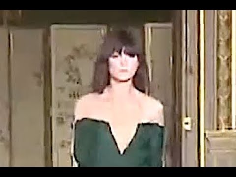 ANNE VALERIE HASH Fall 2012 2013 Paris - Fashion Channel