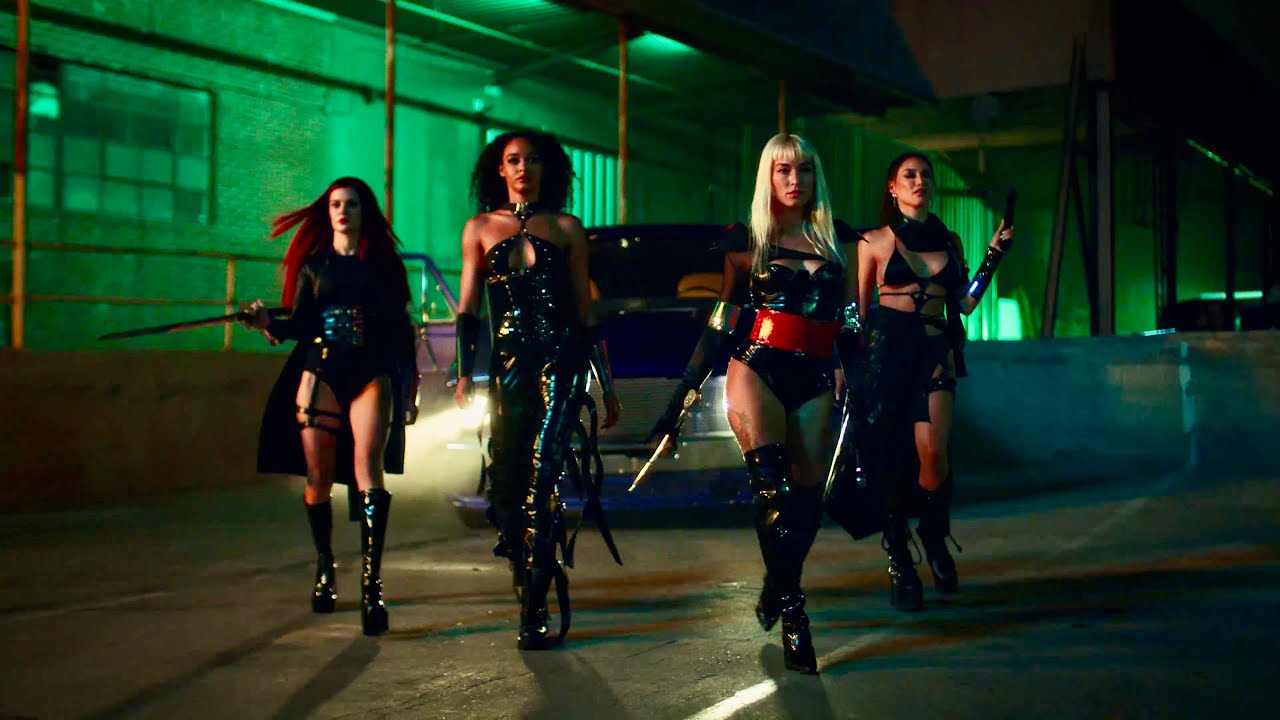 Doja cat кошка. дожа кэт босс бич. бритни спирс work. песня bitch i'm madonna клип. кадры из клипов doja cat.