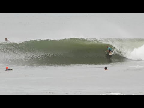 Swell is Up, Clean Peaks at Keramas