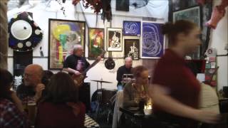 Mannes und die Kellergeister - Don't be afraid of the dark (Phillip Walker Cover)