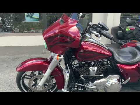 2017 Harley-Davidson Street Glide® Special in Sanford, Florida - Video 1