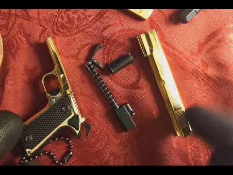 Zhongren gold 1911 metal keychain 1:3