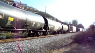 preview picture of video 'CSX Q316-21 NOVEMBER 2010'