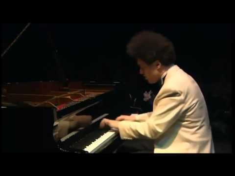 Chopin - Etude Op. 10 No. 4 - Evgeny Kissin.