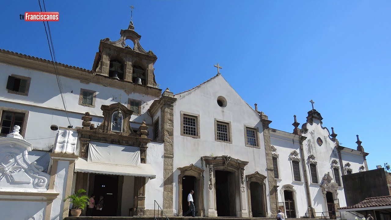 [Pintura do muro externo | Convento Santo Antônio – Largo da Carioca (RJ)]