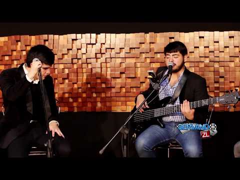 Adriel Favela Ft. Los Del Arroyo - Azul Se Mira (En Vivo 2016)