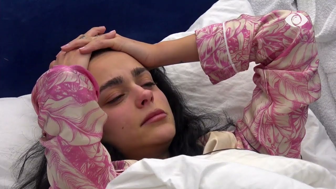 “Vetëm kur e mendoj sa poshtë kam rënë…”/ Egli për Gjestin: Fshiu dedikimin tim, vendosi…