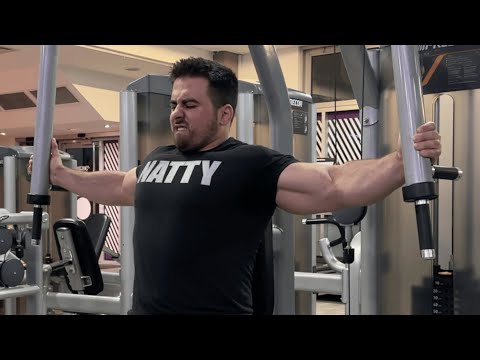 Natural Bulk Day 102 - Chest