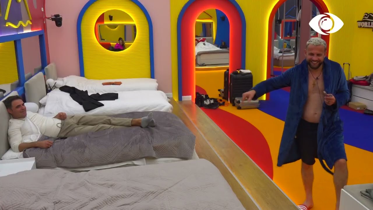 LEK/ Efi dhe Kiara i tregojnë Luizit për grupin