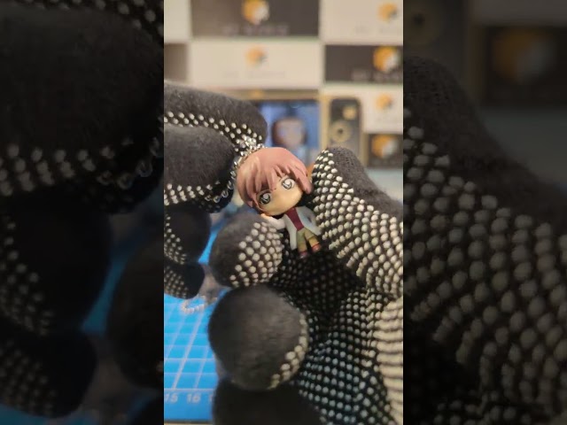 ميدالية جين من المحقق كونان.