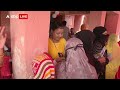 Live: बिहार में बुर्के में आईं महिलाओं की क्यों हुई चेकिंग ? | Loksabha Election 2024 | Breaking - Video