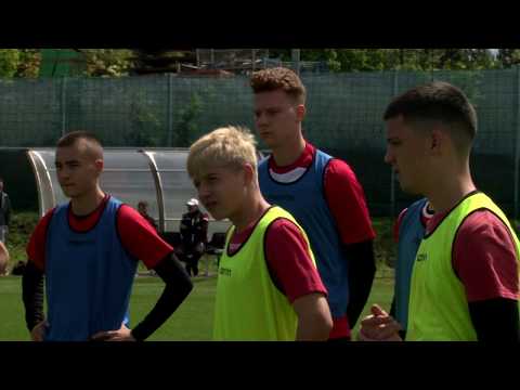 LABDARÚGÁS – Repült az edző a Honvéd-MFA U17-es bajnoki címe után