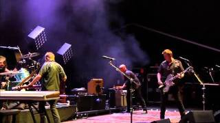 Them Crooked Vultures - No One Loves Me, Neither Do I (Fuji Rock 2010)