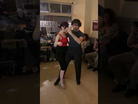 "Wrap or gancho or enganche" Summary  - Tango Informal Berlin