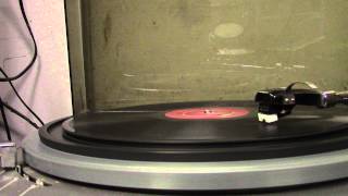 Albert de Booy op het Edison Bell label : Carolientje. (1933).