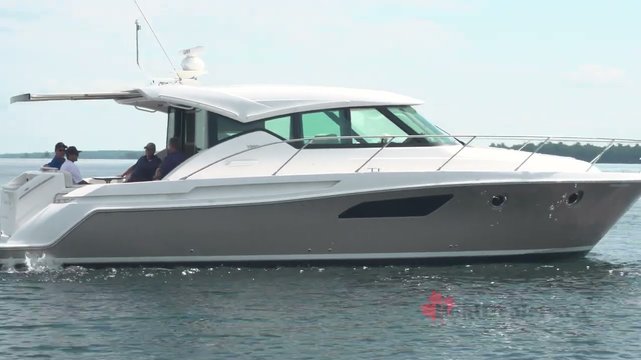 2022 Tiara 44 Coupe - Boat Review