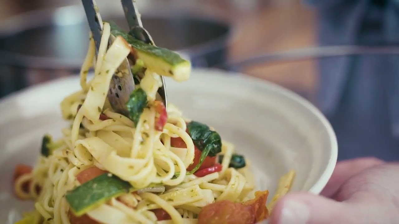 Насадка для кухонної машини Kenwood KAX984ME для пасти Spaghetti video preview