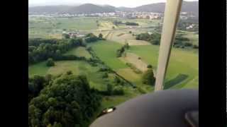 preview picture of video 'Landing in Postojna - Motorni zmaj'