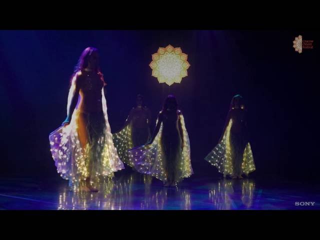Vídeo relacionado con POHOVE LED Isis Wings, 360 grados brillan con luz para danza del vientre, alas LED de danza del vientre con palos telescópicos para festivales de escenario y fiesta (blanco)