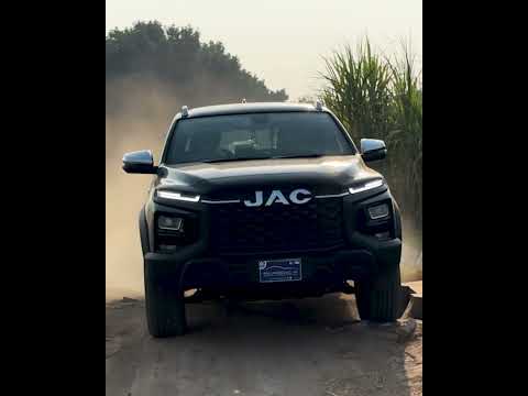 گاؤں میں JAC T9 کو آف روڈ لے کر — دیکھیں کہ یہ کس طرح مشکل خطوں سے آسانی سے نمٹتا ہے۔