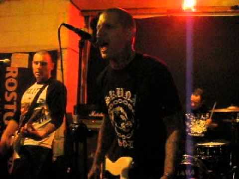 HOUNDS & HARLOTS - Fighting till the End Live @ the Punkeria Ruhrort (8. Mai 2013)