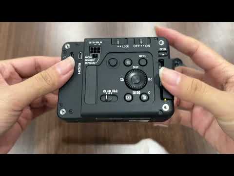 Compared to SLR cameras, SONY ILX-LR1 is smaller and lighter, with higher pixels