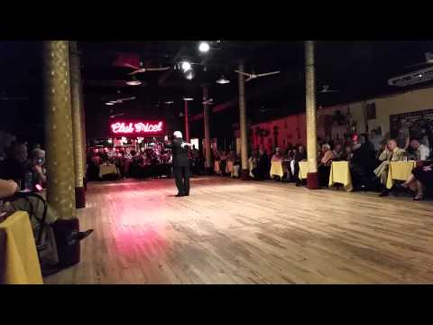  Hector Chidichimo  and  Mariela Soledad Chaves  are  dancing  to  the  tango  "  Farol  "  by  Osvaldo Pugliese