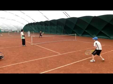 Kuba Menšík-Nikolas Fedasko Brno Minitenis 1.4.2012