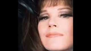 Download lagu Fenella Fielding Angels - (Robbie Williams) mp3 Download lagu Fenella Fielding Angels - (Robbie Williams) mp3