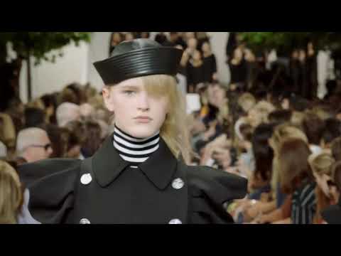 Top Models: Hiandra Martinez, Adut Akech und Hannah Motler - 2019