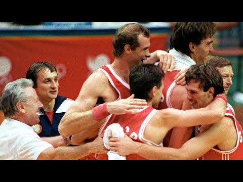 1988 Olympic Basketball Semifinal: USSR Stuns Team USA !