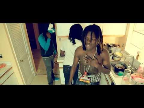 4DaFame "HoodRich" Ft PWild (SluttyBoyz) Prod. @JussoBlack