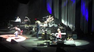 ERIC CLAPTON EN CHILE 2011/ (8) &quot;WHEN SOMEBODY THINKS YOU´RE WONDERFUL&quot;-&quot;LAYLA&quot;/ MOVISTAR ARENA