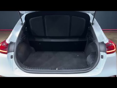 Kia XCeed AUTOMATIC 1.6L PLUG-IN HYBRID - REVERSE - Image 2