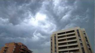preview picture of video 'Incredible Eye of  Storm Downtown 14 June 2011 (Raw Video)'